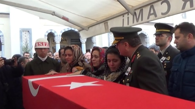 Kahraman şehit pilot gözyaşlarıyla uğurlandı