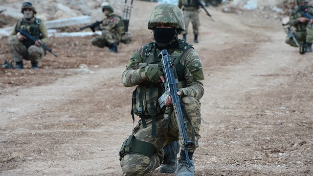 Türk ordusu Afrin'deki ilerleyişine devam ediyor