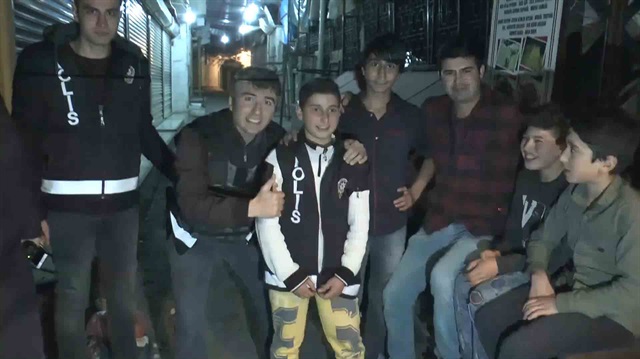 Surlu çocuklardan devlet yanımızda neden korkalım cevabı