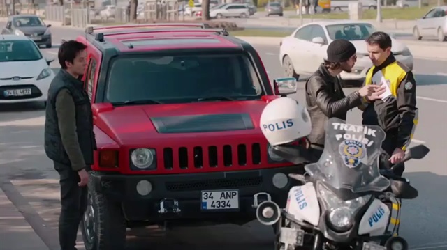 Çukur dizisinde tepki çeken trafik polisi sahnesi