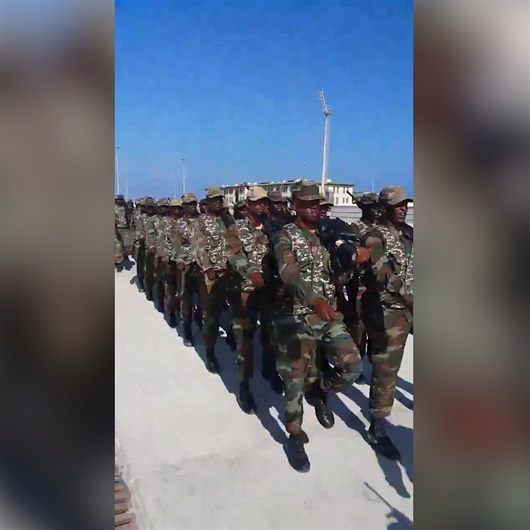 Somali'de eğitilen askerlerden tanıdık görüntüler