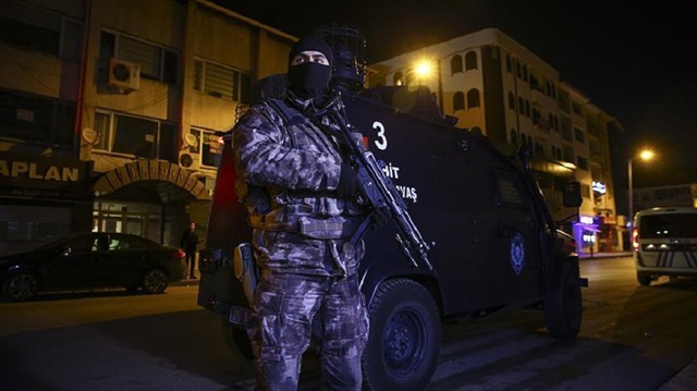 Greek soldiers arrested in Turkey Greek soldiers arrested in Turkey