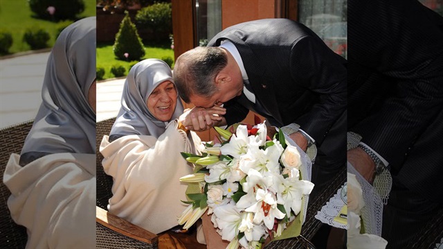 Erdoğan'ın Kadınlar Günü vesilesiyle okuduğu şiir büyük beğeni topladı