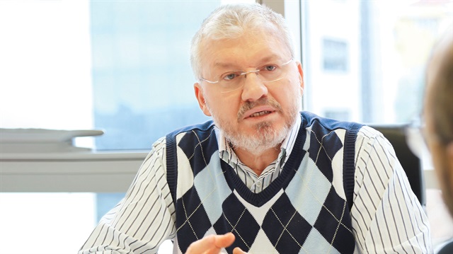 Doç. Dr. Mustafa Güzel, Cumhurbaşkanı Erdoğan’ın 2013’teki “milli ilacımızı üreteceğiz” sözüyle heyecanlanıp 20 yıl sonra ülkesine döndü