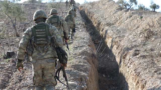 Afrin'deki terör mevzilerine yönelik operasyon devam ediyor