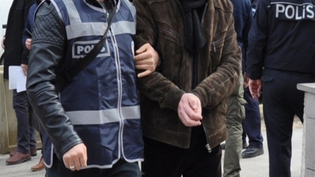 İstanbul'da sahte evrak düzenleyenlere ilişkin operasyon düzenlendi.