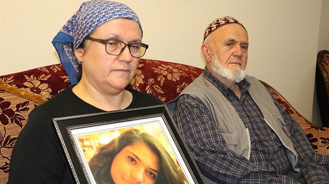 Şehit Aybüke öğretmenin annesi Zehra Yalçın