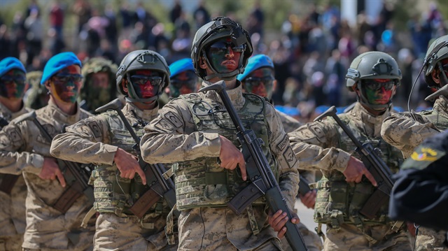At volatile Syrian front line, US, Turkey on opposing sides