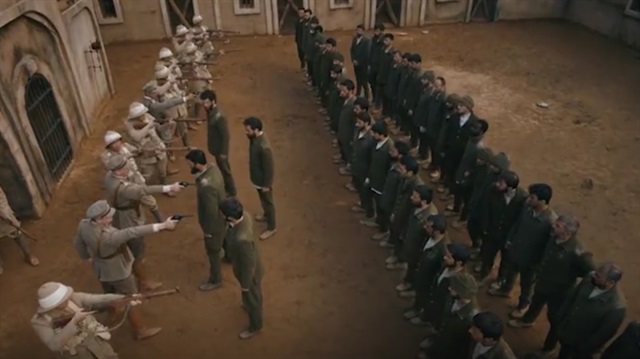 Mehmetçik Kut'ül Amare'de tüyleri diken diken eden sahne