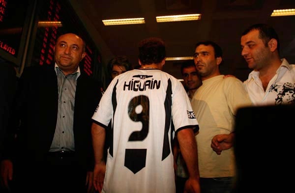 Federico Higuain, Beşiktaş'a 1 milyon 250 bin euro karşılığında transfer olmuştu.