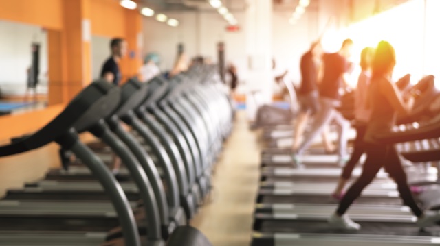 Artık holdinglerden orta büyüklükteki işletmelere kadar birçok kurum bünyesinde spor salonları açılmaya başladı.