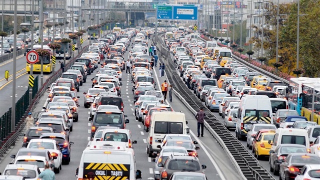 Proje sayesinde sürücüden kaynaklı trafik kazaları ve trafik sorunlarının yüzde 50 oranında düşeceği açıklandı.