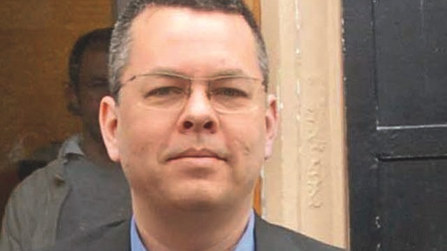 FETÖ’nün ABD’li papazı Andrew Craig Brunson ilk kez hakim karşısına çıktı.