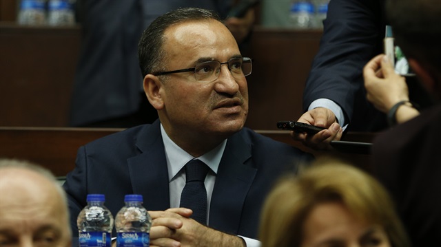 Hükümet Sözcüsü Bekir Bozdağ, AK Parti Grubunda gazetecilerin sorularını yanıtladı.
