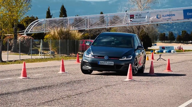 Golf GTI zorlu manevra testinde