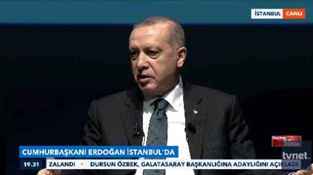 Cumhurbaşkanı Erdoğan duvarlara yazı yazdığı yılları anlattı