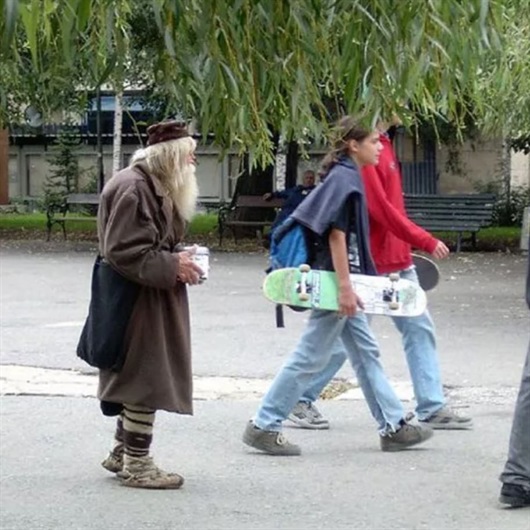 Gerçeği duyan inanamadı: Evsiz bir sarhoş sanıyorlardı
