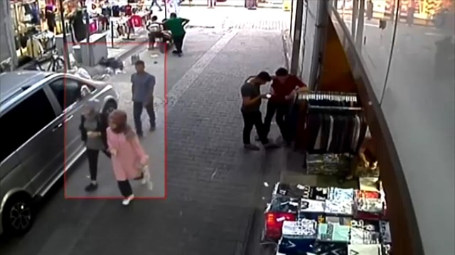 Seke seke kaçan hırsız kamerada