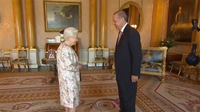 Erdoğan meets Queen Elizabeth at Buckingham Palace