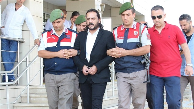 Yazar Emrah Serbes