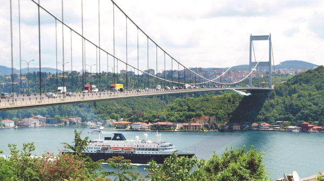 Gemiler, gece görüş sistemine sahip kameralarla 24 saat boyunca takip edilecek.