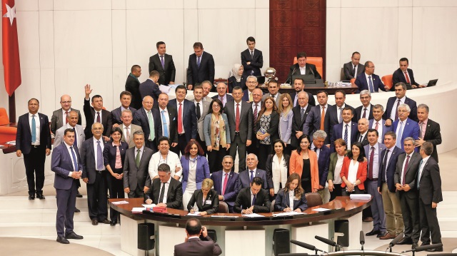 Yasada, karayollarında geçiş ihlaline ilişkin para cezaları yüzde 60 oranında azaltılacak.