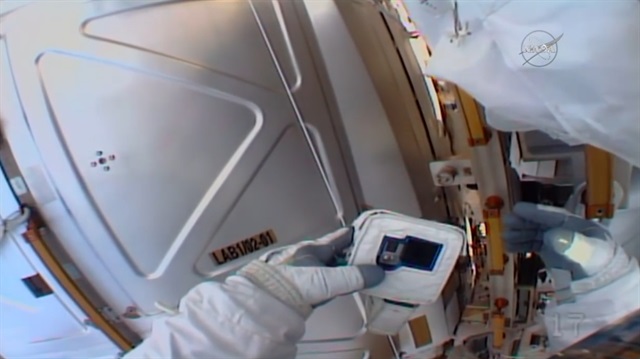 SD kartı dünyada unutan astronot sosyal medyayı salladı