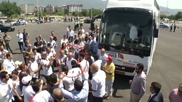 Muharrem İnce sinirini vatandaşlardan böyle çıkardı