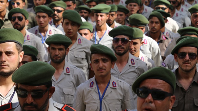 Suriyeli polisler Afrin'de göreve başladı