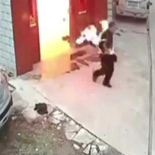 Talihsiz adam alev alev yandı