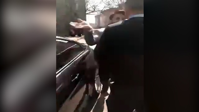 Görüntüler sosyal medyayı sallamıştı: Polisi tokatlayan adam galerici çıktı