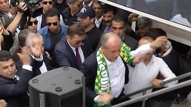 İnce'nin selfie fobisi devam ediyor: Partiliyi elinin tersiyle itti