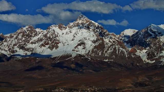 Niğde'deki Demirkazık Dağı