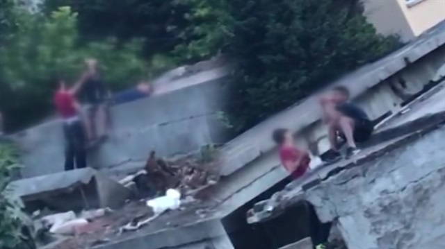 Çakmak gazı çeken küçük çocukların içler acısı hali kamerada