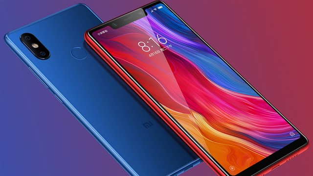 Xiaomi Mi 8, ilk yüz tanıma sistemine sahip olan Android cihaz olma özelliğini taşıyor.