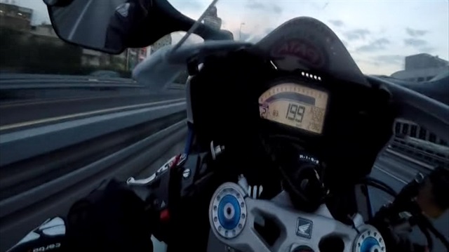 İşte trafik canavarı motosikletli maganda