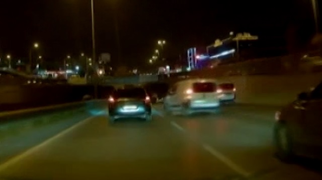 Dikkatsiz Doblo sürücüsü makas atmaya kalkarsa...