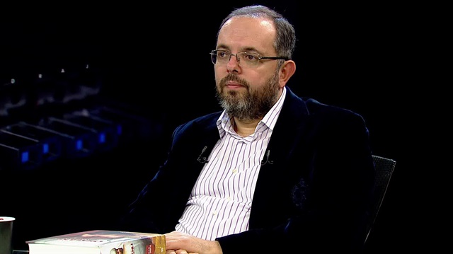 Erhan Afyoncu.