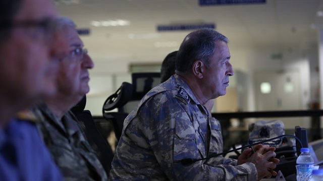 Genelkurmay Başkanı Akar, Kandil harekatını takip etti