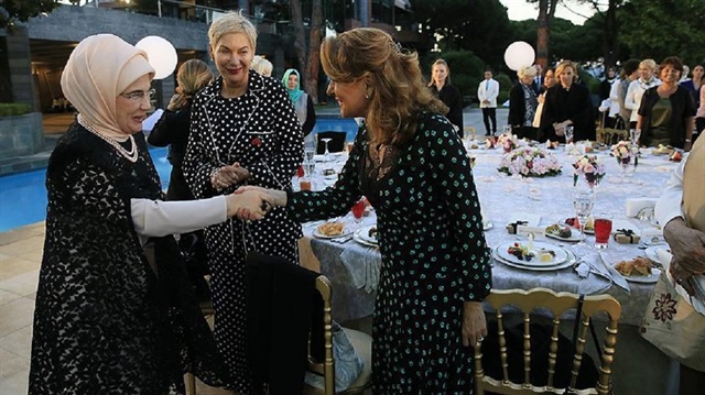 Emine Erdoğan kadınlar onuruna iftar verdi.