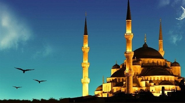Merhamet etmeyene merhamet olunmaz.