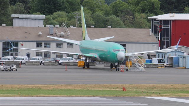 Boeing 737 MAX 8