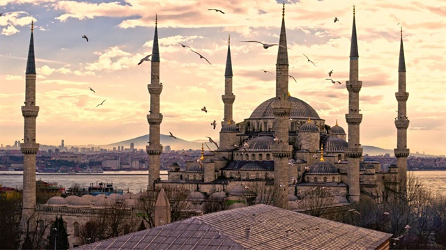 On bir aylık hasrete düştüğümüz günlerdeyiz.