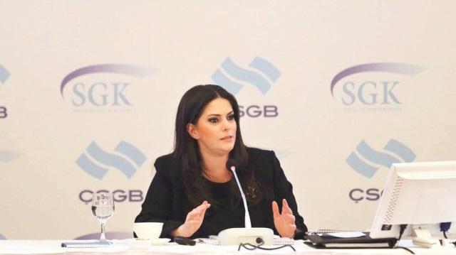Çalışma ve Sosyal Güvenlik Bakanı Jülide Sarıeroğlu