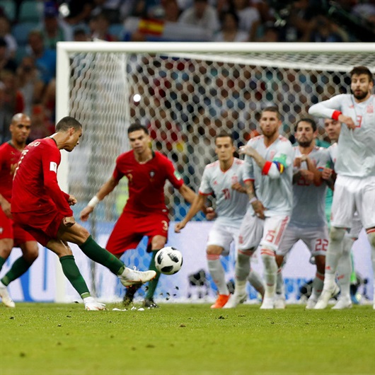Ronaldo şov yaptı dev maç nefesleri kesti (Portekiz 3-3 İspanya)