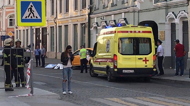 Moskova'da taksi kalabalığın arasına daldı 8 yaralı