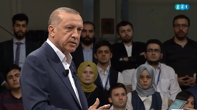 Cumhurbaşkanı Erdoğan 'Messi mi, Ronaldo mu?' sorusunu cevapladı