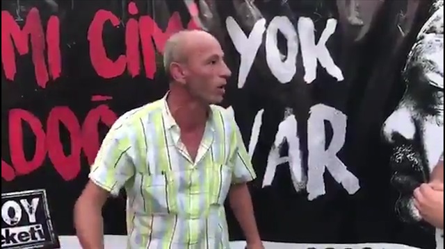 İzmirli vatandaş: Atatürk yaşasaydı Erdoğan'ın alnından öperdi