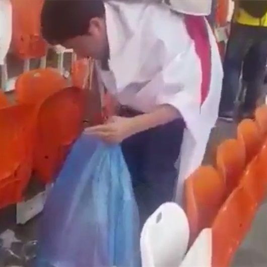 Japon ve Senegalli taraftarlardan örnek hareket