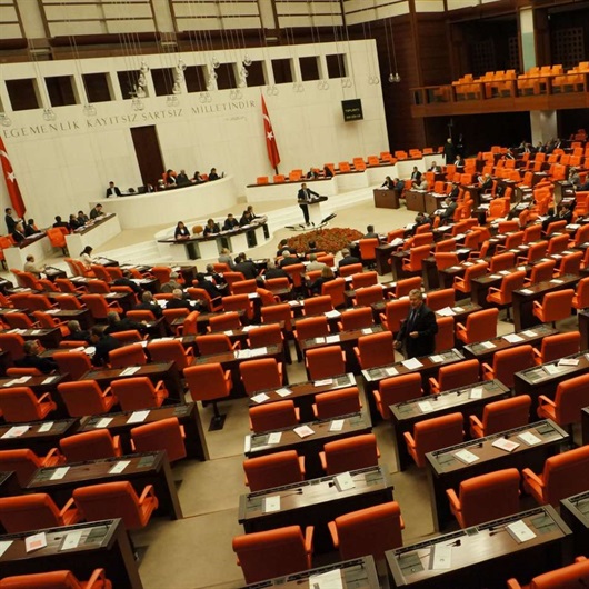 Meclis'in kadın vekilleri: 6 vekilden biri kadın